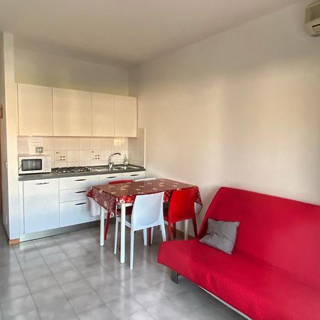 Grazioso Appartamento N 76 A 100Mt Dal Mare Бибионе Екстериор снимка