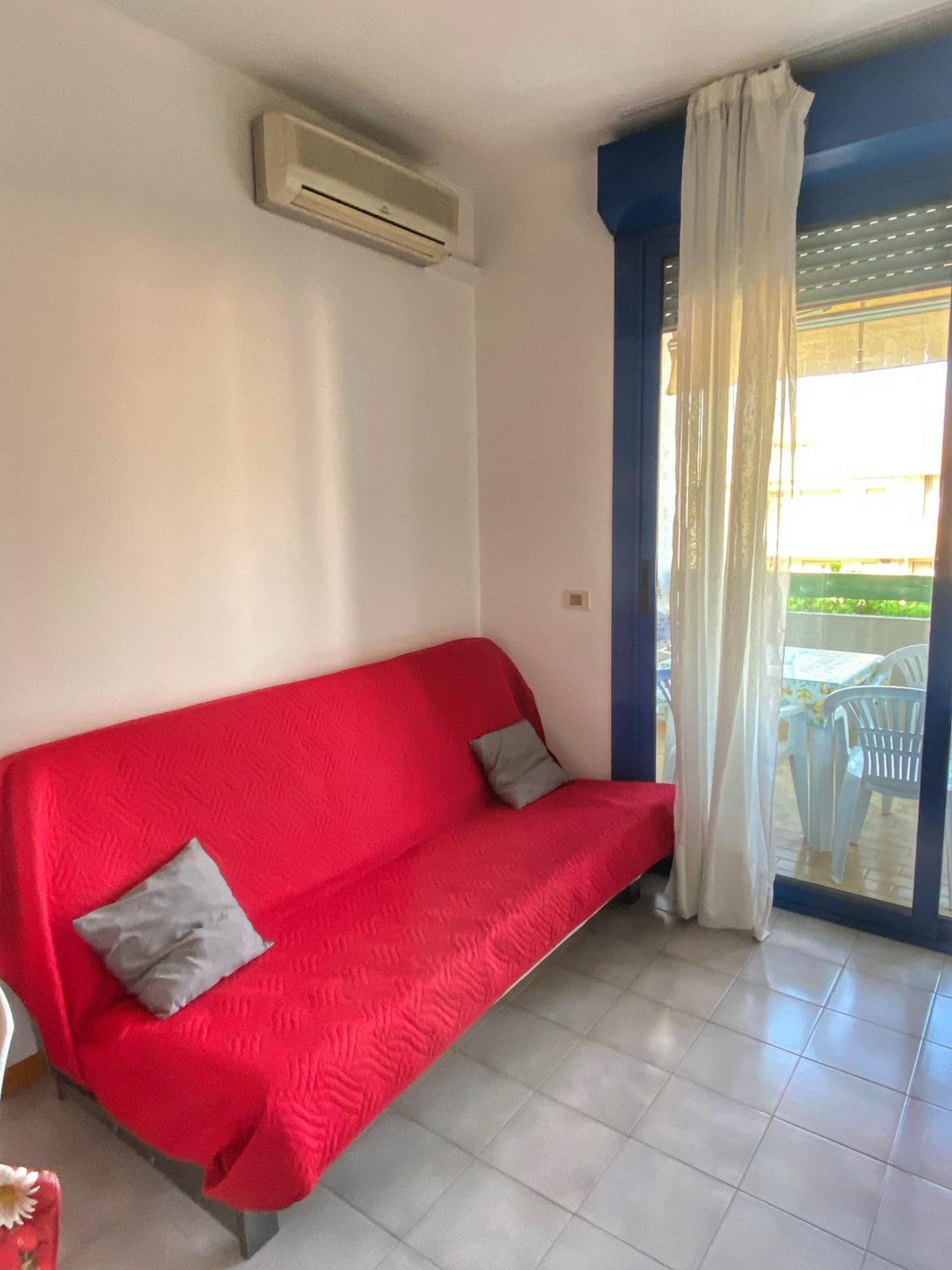 Grazioso Appartamento N 76 A 100Mt Dal Mare Бибионе Екстериор снимка