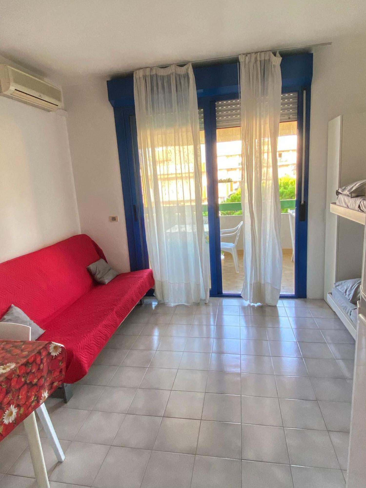 Grazioso Appartamento N 76 A 100Mt Dal Mare Бибионе Екстериор снимка
