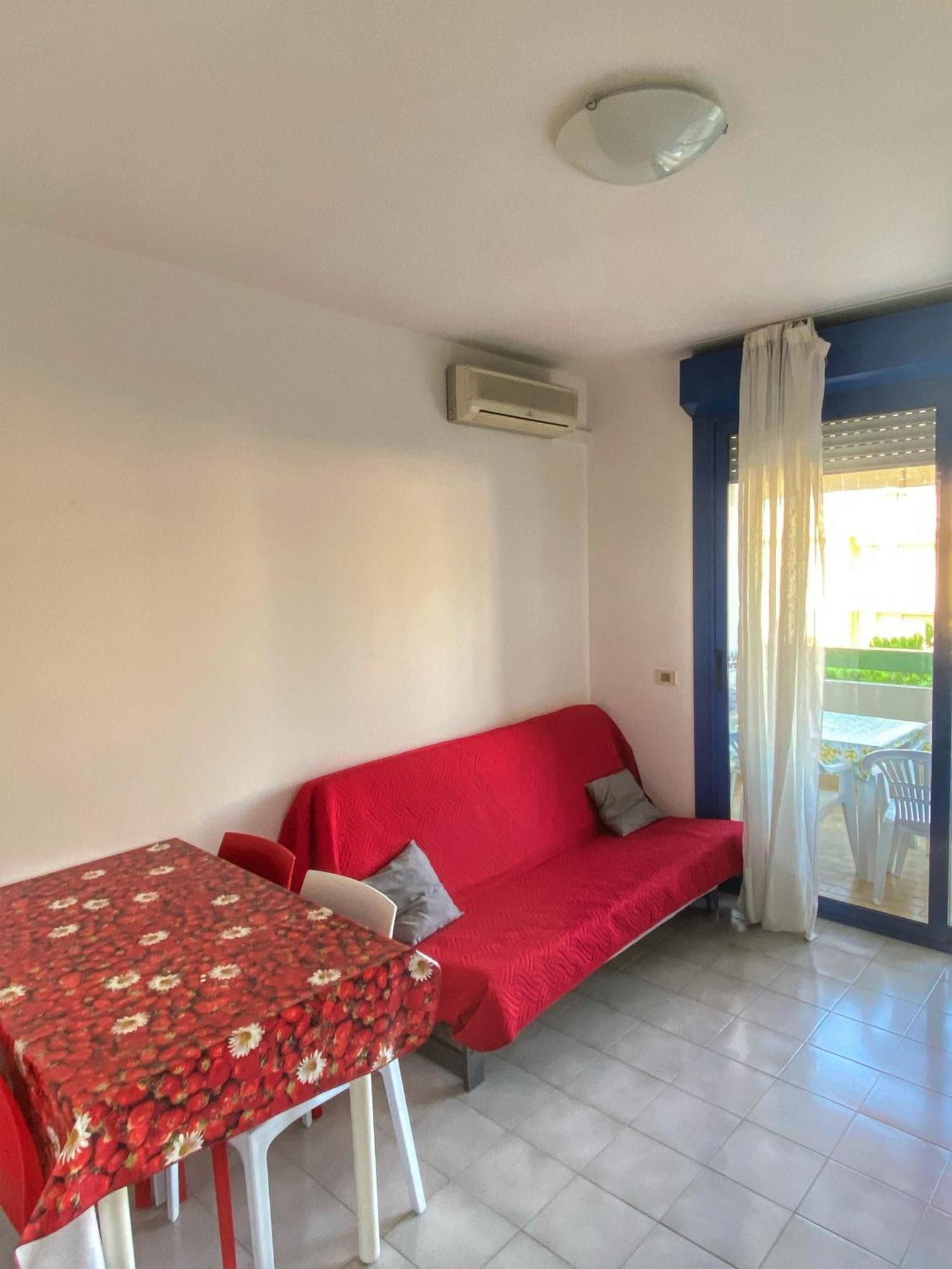 Grazioso Appartamento N 76 A 100Mt Dal Mare Бибионе Екстериор снимка